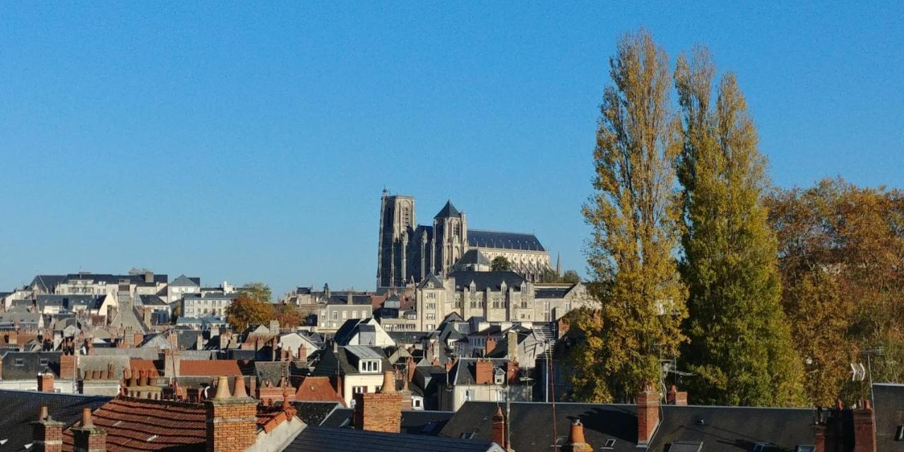 T3 Bord Centre Ville - 4Eme Etage - Fetes Interdites Bourges Buitenkant foto